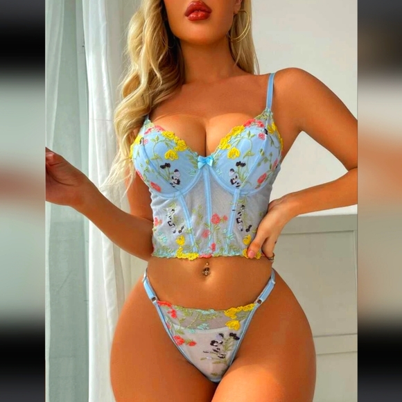 Nwt Blue Corset & Thong Set Medium - Picture 4 of 12